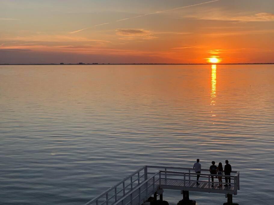 The Great Escape - Panoramic Sunset Views Villa Tampa Bagian luar foto